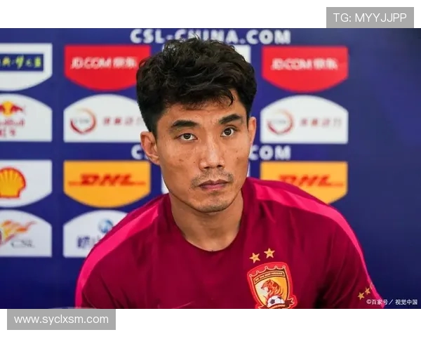 郑智：从绿茵场的传奇到中国足球的精神象征与未来引领者