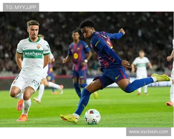 巴塞罗那迎战埃尔切黑猫入场助阵球队争胜 巴塞罗那迎战埃尔切黑猫入场助阵球队争胜